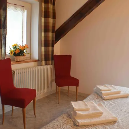 Arvinei Hotel apartamentowy 3*