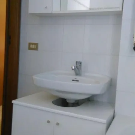 Arvinei Aparthotel 3*